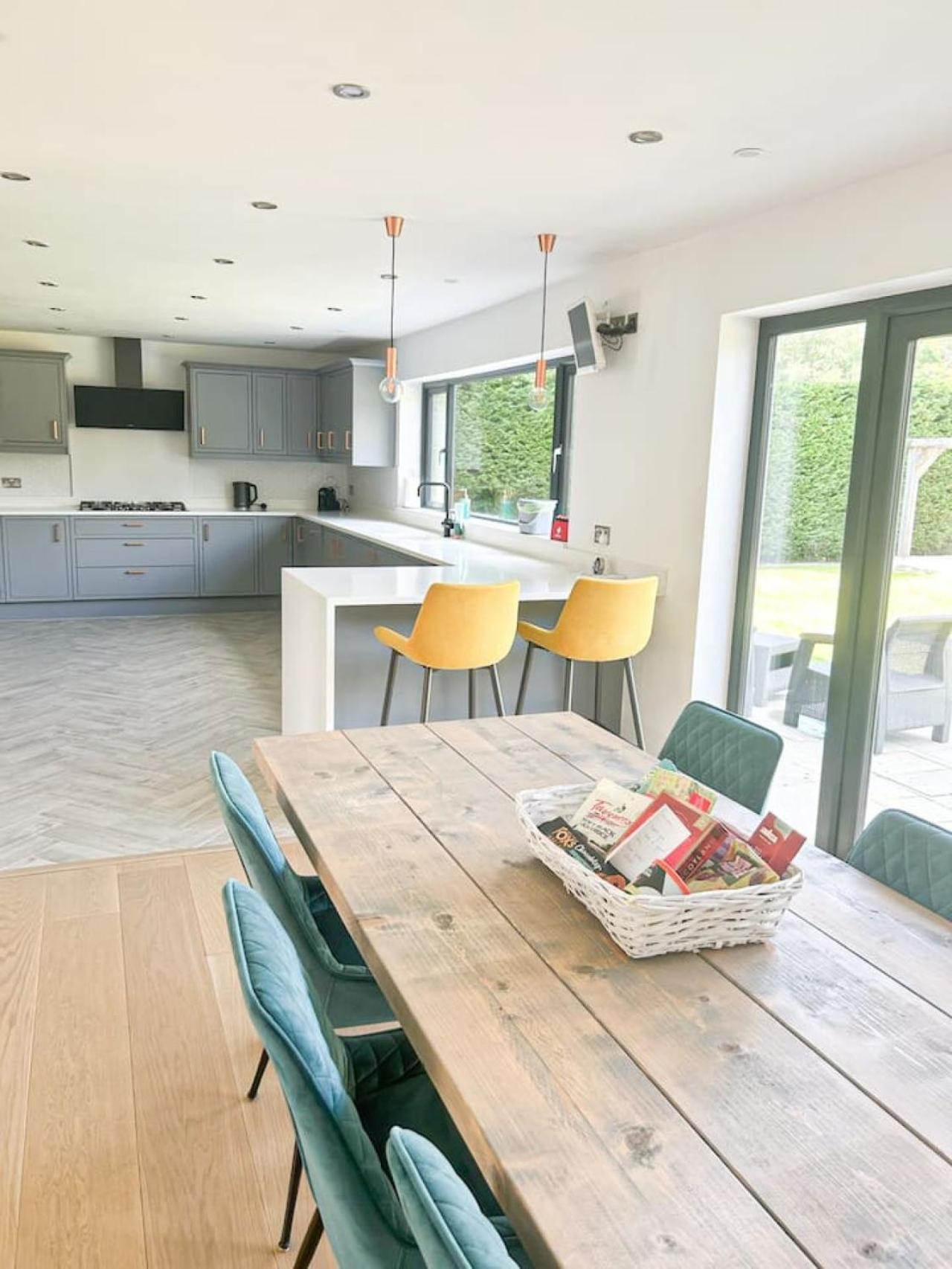 Luxe 5 Bed House In Guildford. Morden Amenities Villa Normandy Exteriör bild